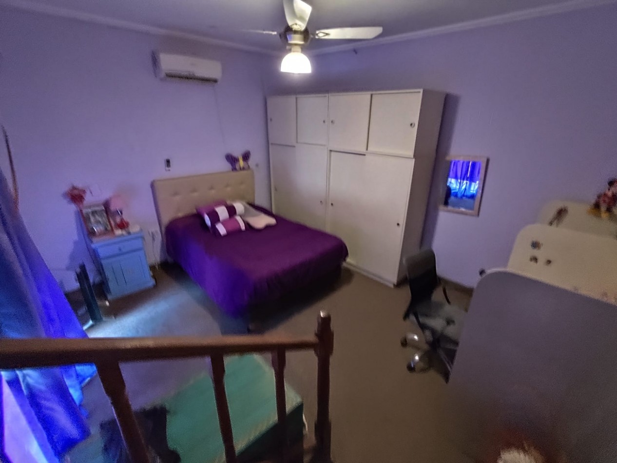 CASA DE 3 DORMITORIOS EN BARRIO SUR