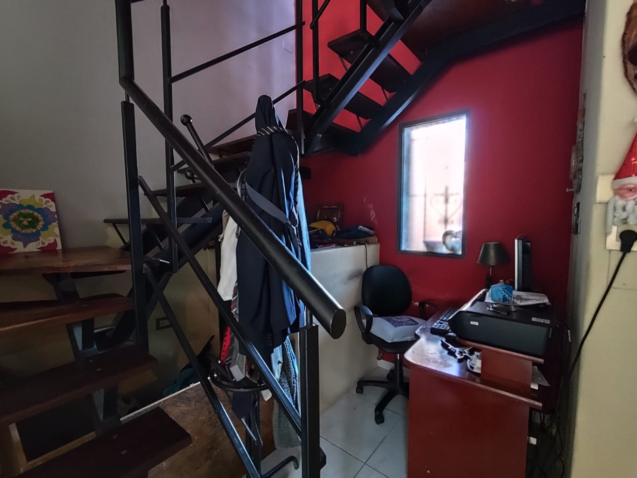 CASA DE 3 DORMITORIOS EN BARRIO SUR