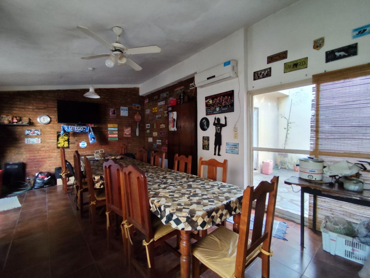 CASA DE 3 DORMITORIOS EN BARRIO SUR