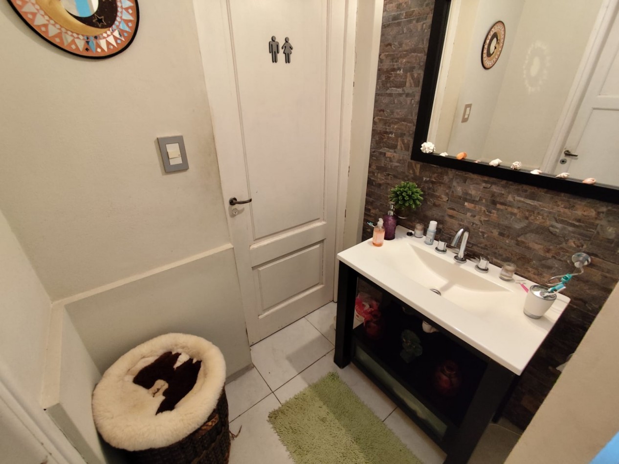 CASA DE 3 DORMITORIOS EN BARRIO SUR