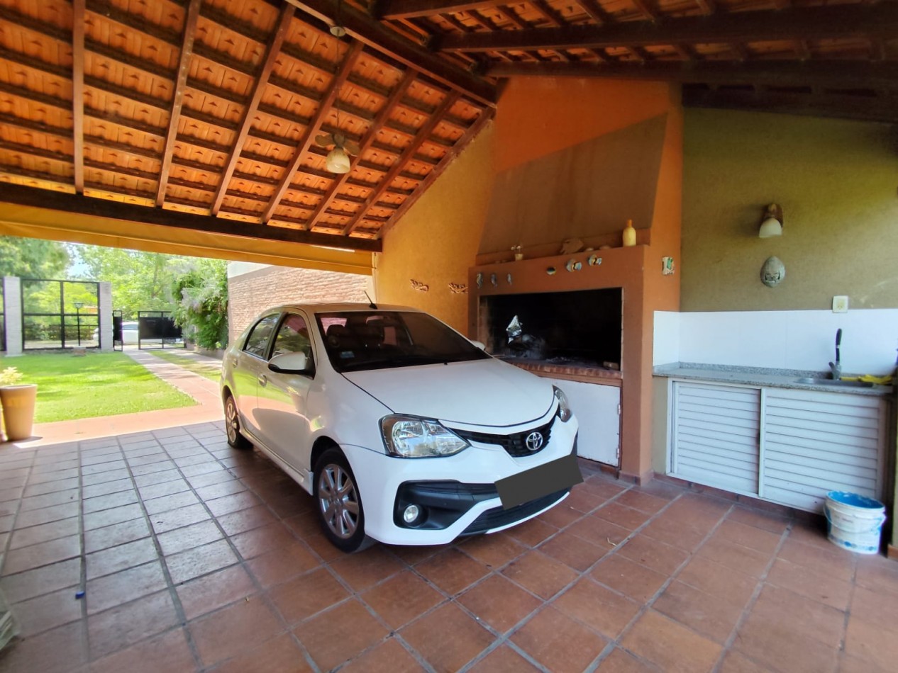 CASA QUINTA EN SAUCE VIEJO