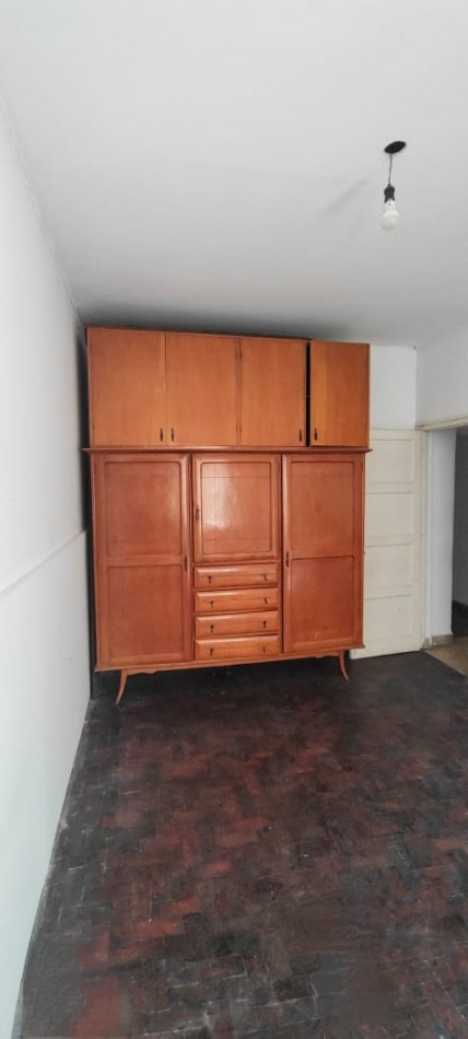 CASA EN SARGENTO CABRAL 