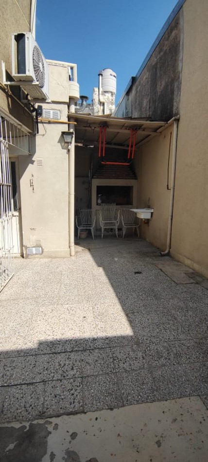 CASA EN SARGENTO CABRAL 