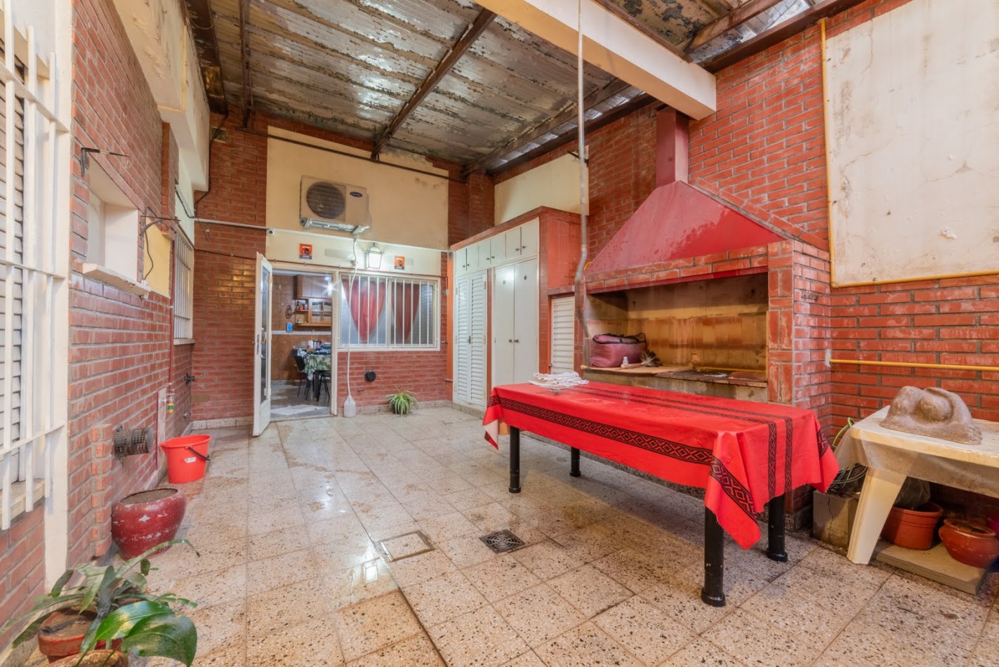 CASA EN LUCIANO TORRENT 1600