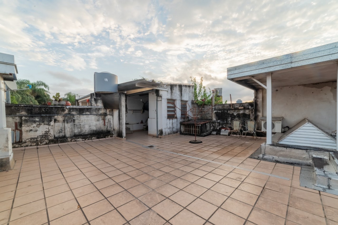 CASA EN LUCIANO TORRENT 1600
