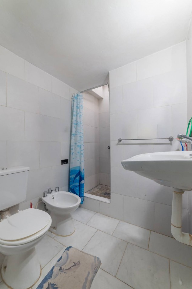Se vende Casa + departamento independiente