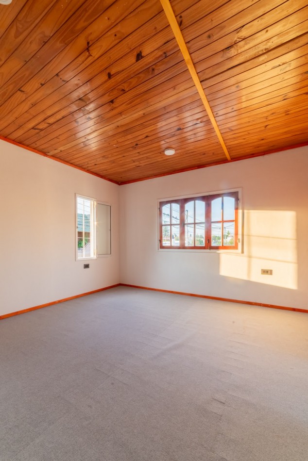 Se vende Casa + departamento independiente