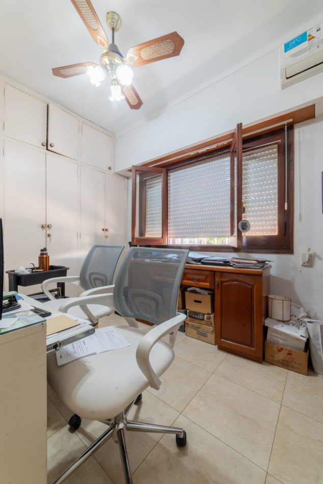 CASA A UNA CUADRA DE LA COSTANERA