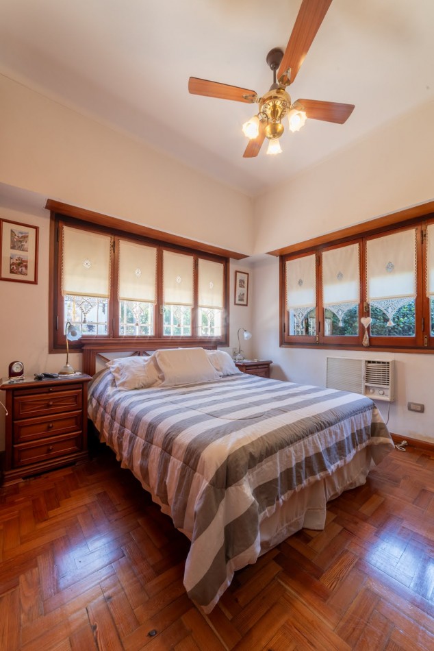 CASA A UNA CUADRA DE LA COSTANERA