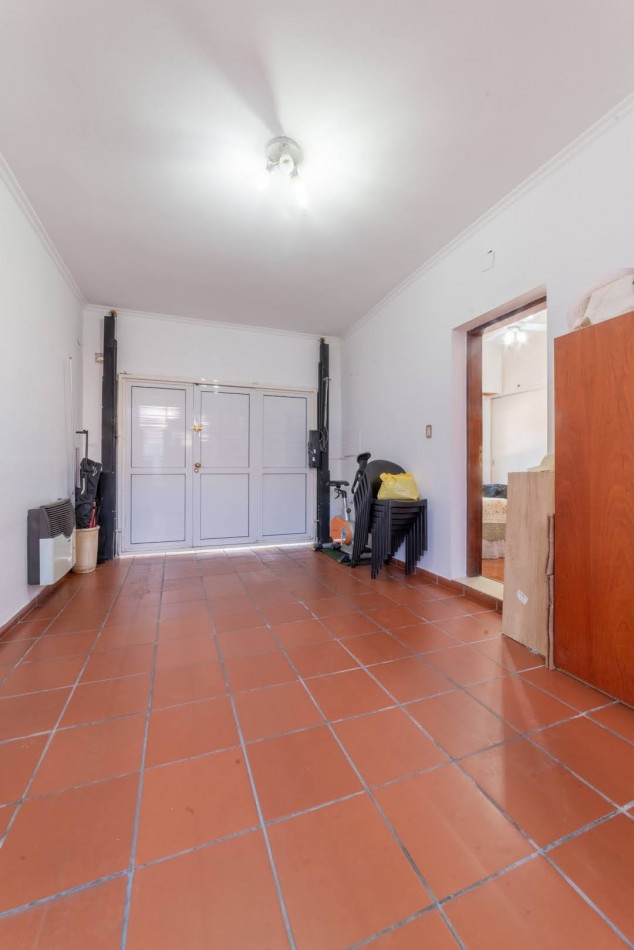 CASA A UNA CUADRA DE LA COSTANERA