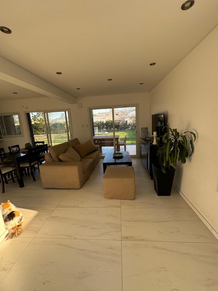 CASA EN AIRES DEL LLANO