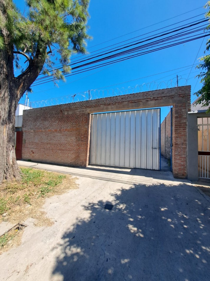 Terreno de 276m2 actualmente funciona como cocheras