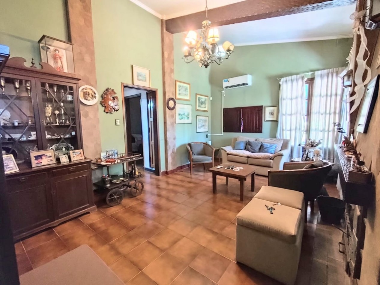 Amplia Casa en Guadalupe de 1000 m2 de terreno