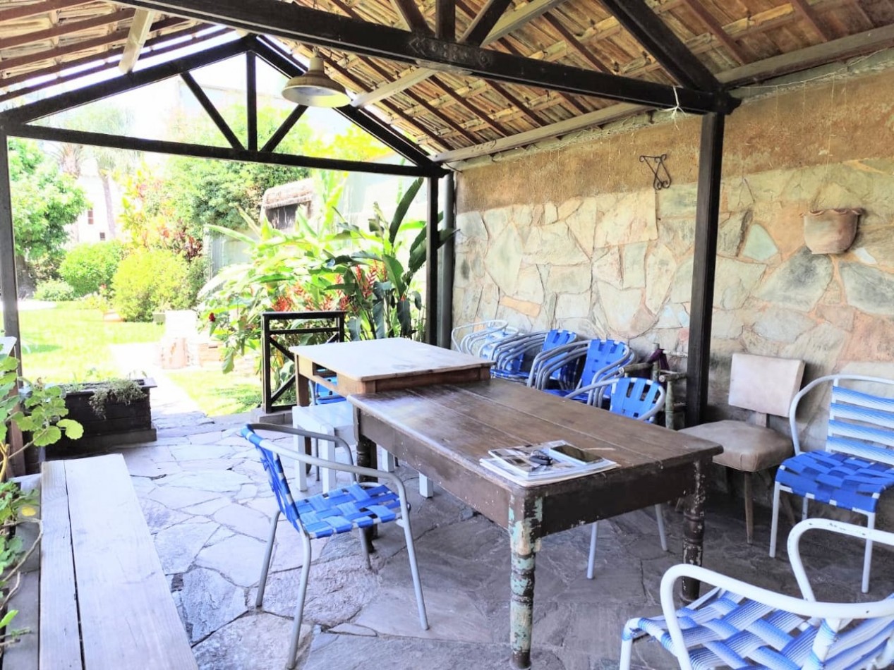 Amplia Casa en Guadalupe de 1000 m2 de terreno