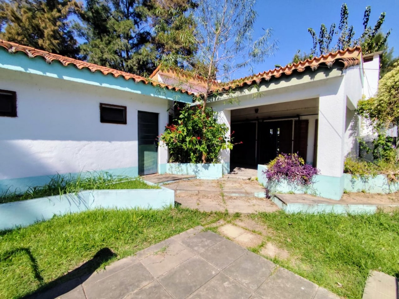 CASA EN COUNTRY LA TATENGUITA