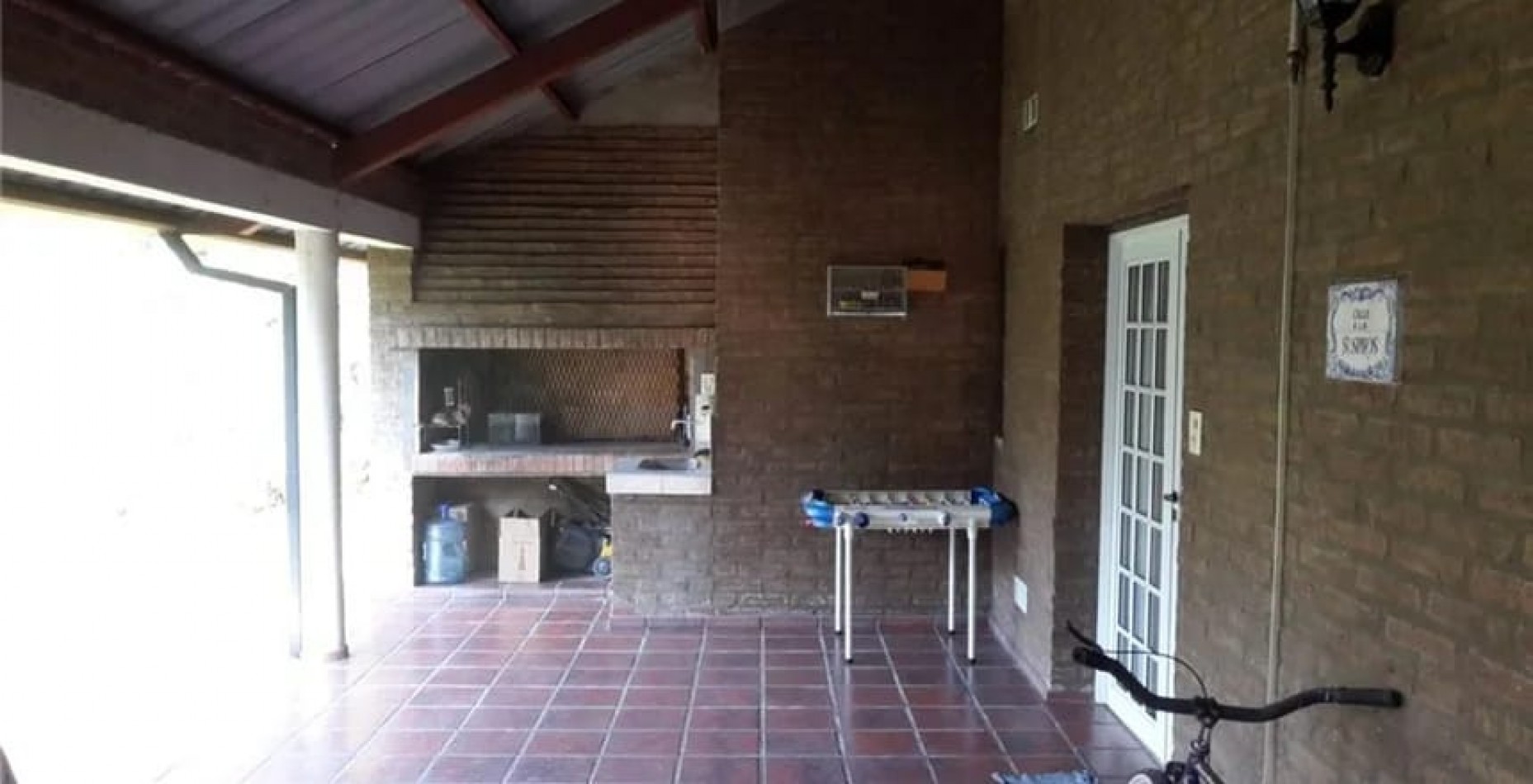 CASA DE 3 DORMITORIOS EN COUNTRY LA TATENGUITA