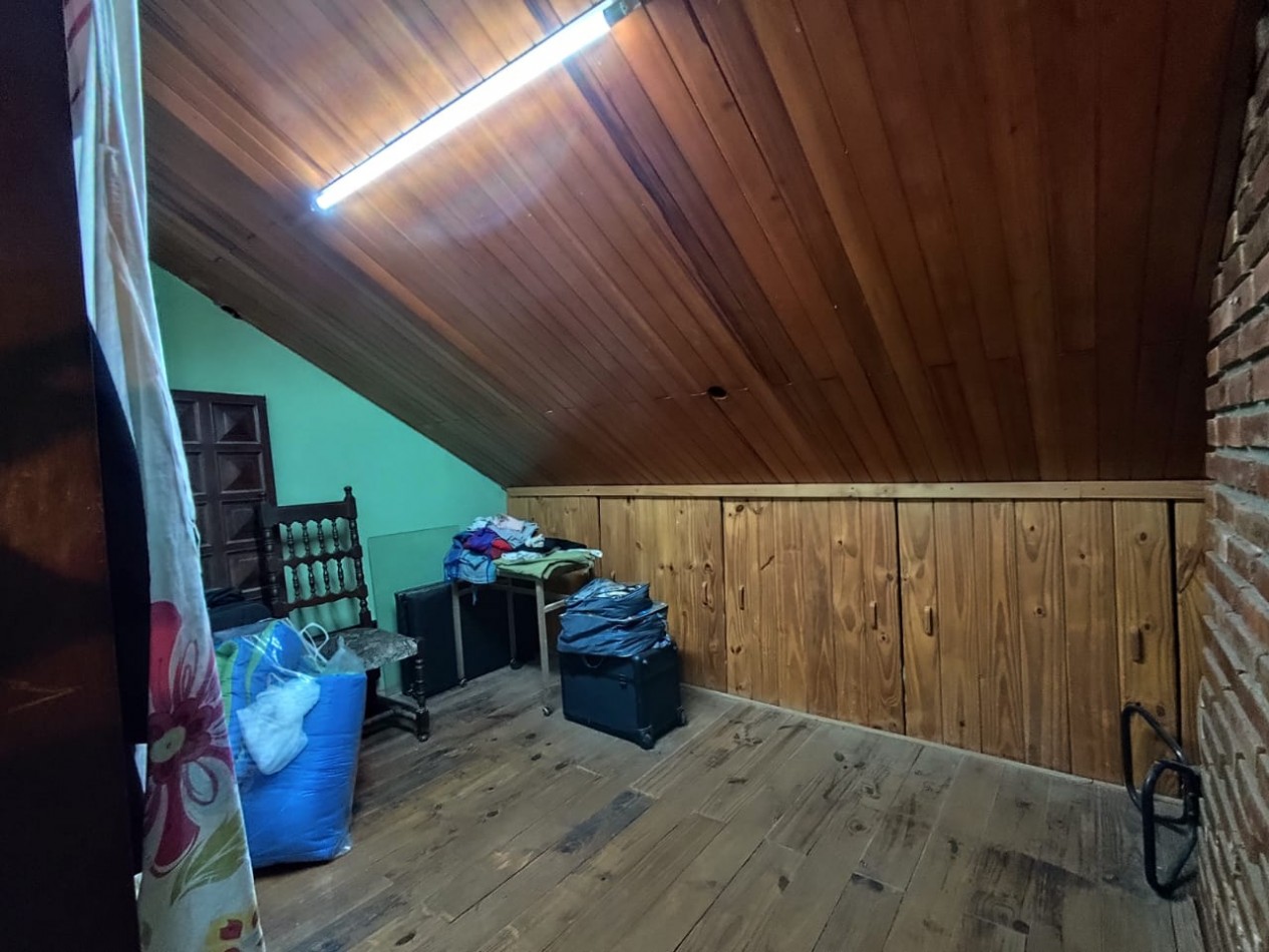CASA DE 4 DORMITORIOS EN COUNTRY LA TATENGUITA