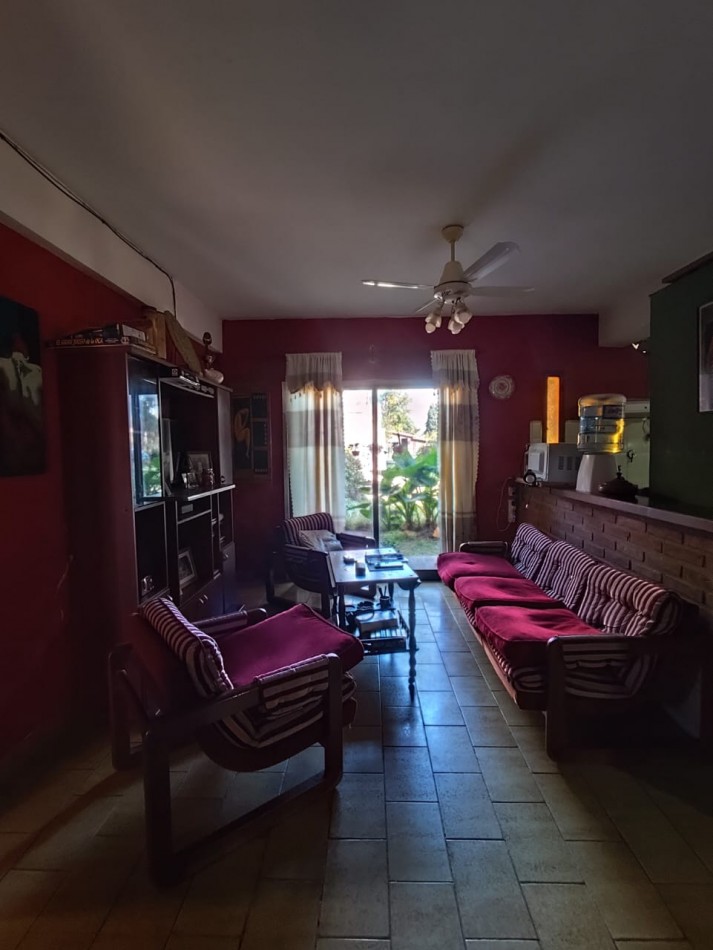 CASA DE 4 DORMITORIOS EN COUNTRY LA TATENGUITA