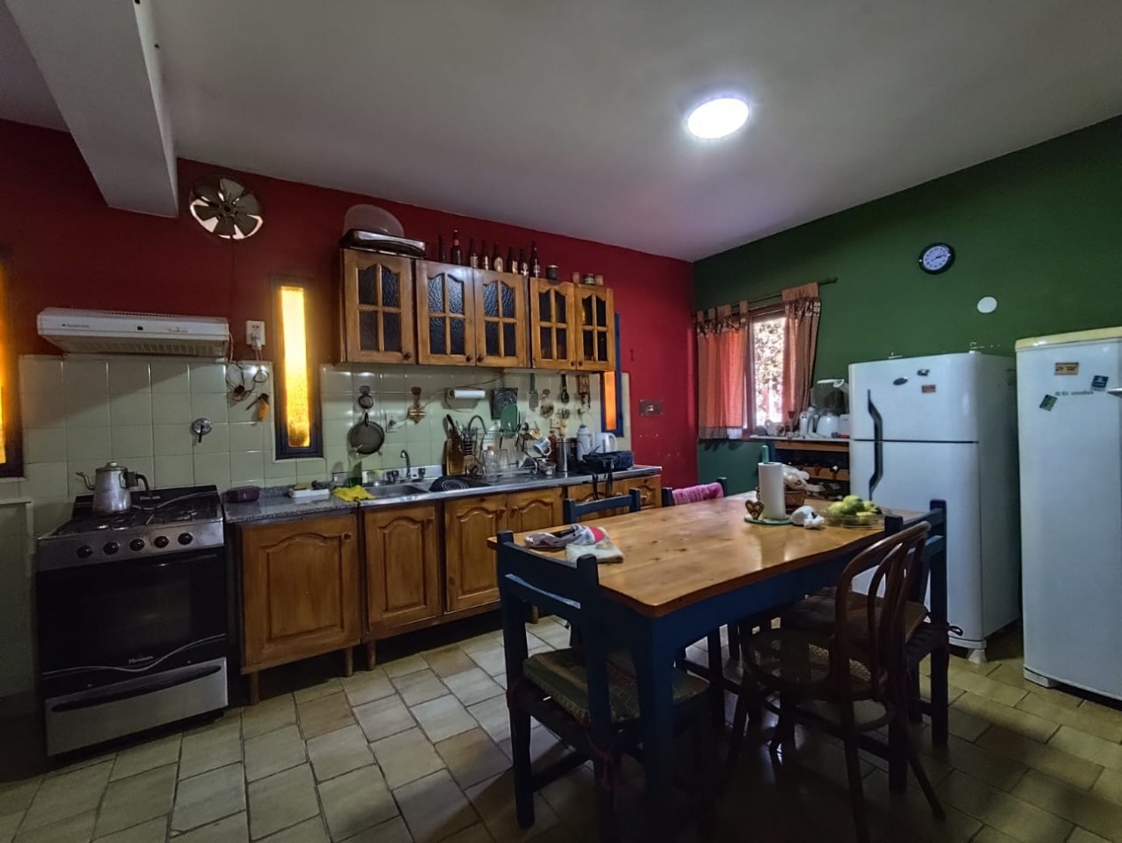 CASA DE 4 DORMITORIOS EN COUNTRY LA TATENGUITA