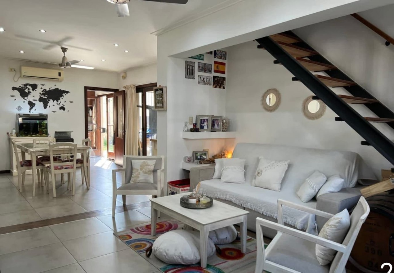 CASA IMPECABLE EN CANDIOTI A PASOS DE BV