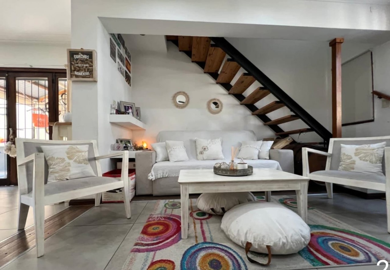 CASA IMPECABLE EN CANDIOTI A PASOS DE BV