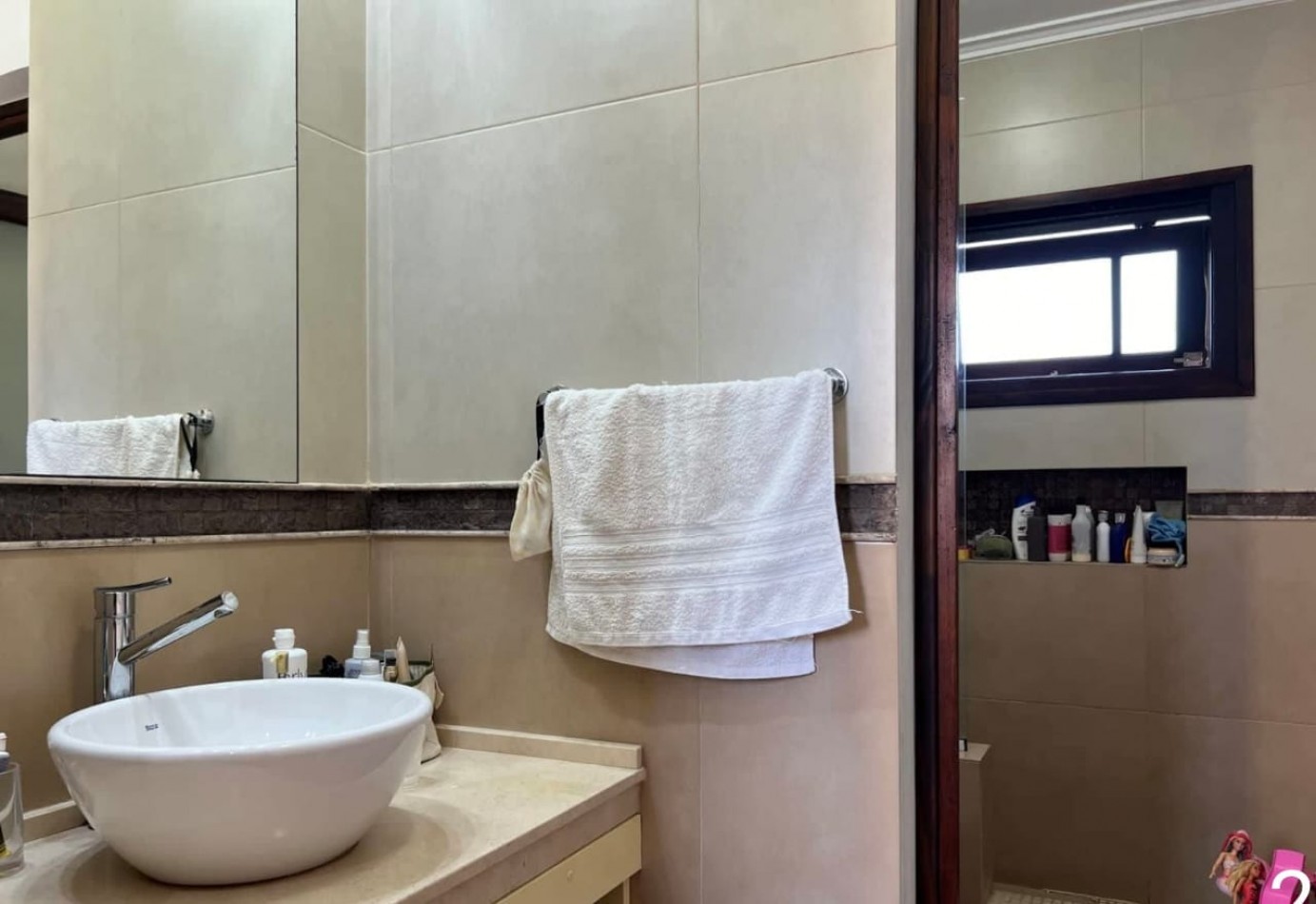 CASA IMPECABLE EN CANDIOTI A PASOS DE BV