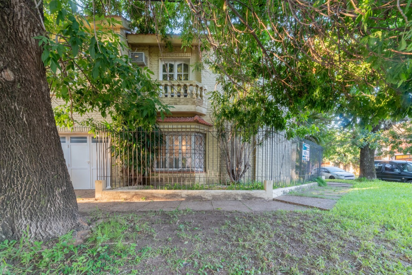 CASA EN GUADALUPE A 1 CUADRA DE LA COSTANERA