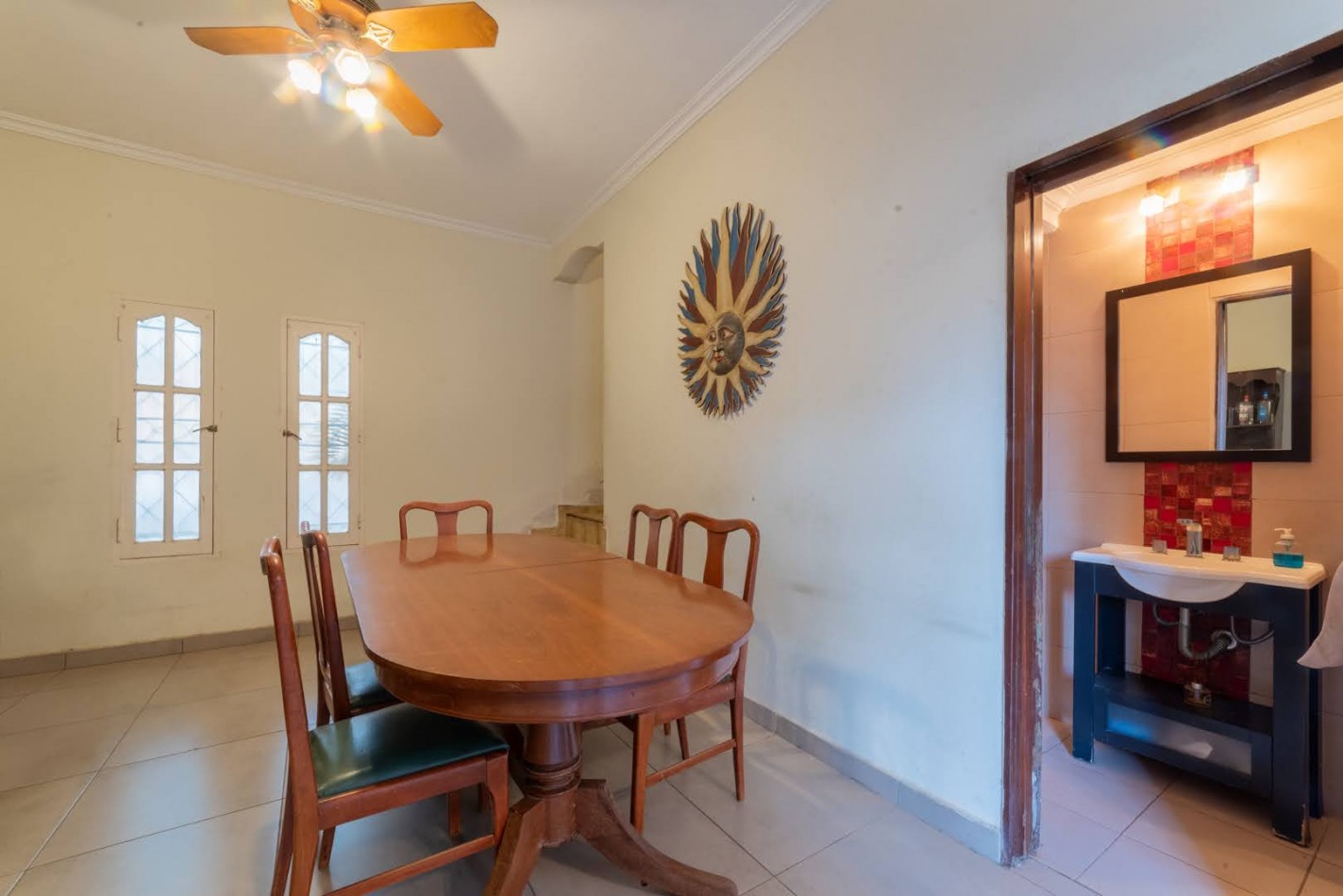 CASA EN GUADALUPE A 1 CUADRA DE LA COSTANERA