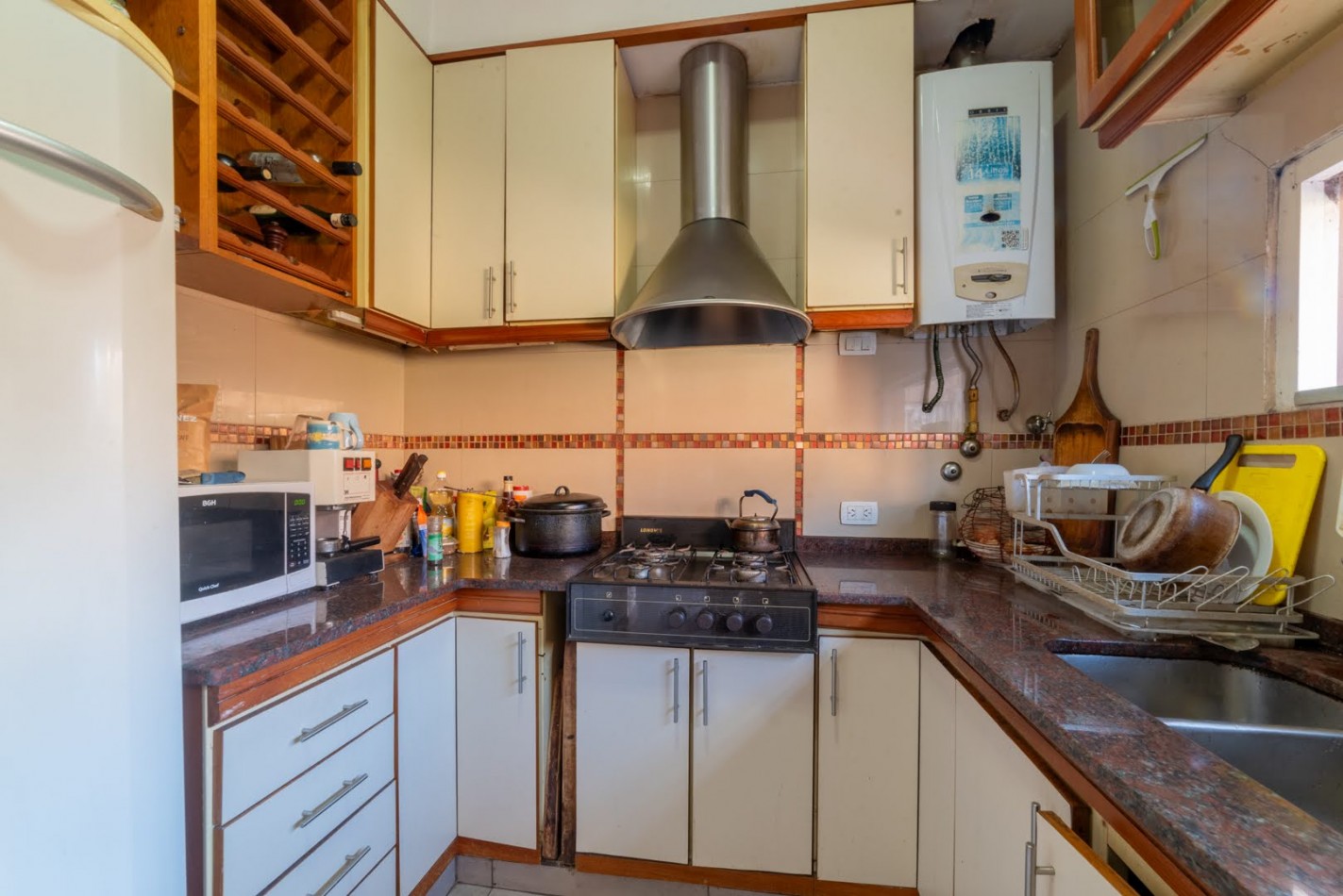 CASA EN GUADALUPE A 1 CUADRA DE LA COSTANERA