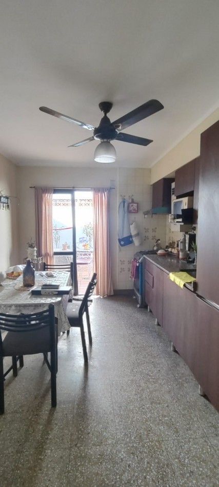 CASA DE 4 DORMITORIOS