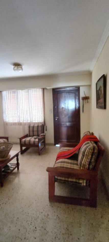 CASA DE 4 DORMITORIOS