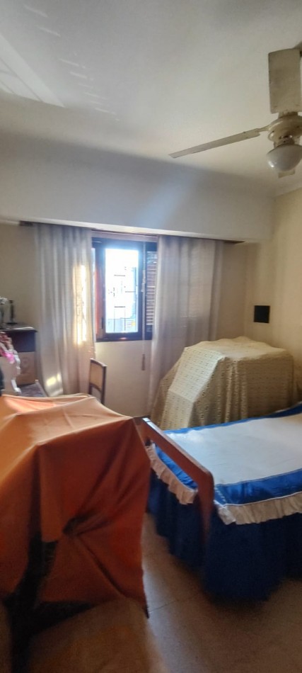 CASA DE 4 DORMITORIOS