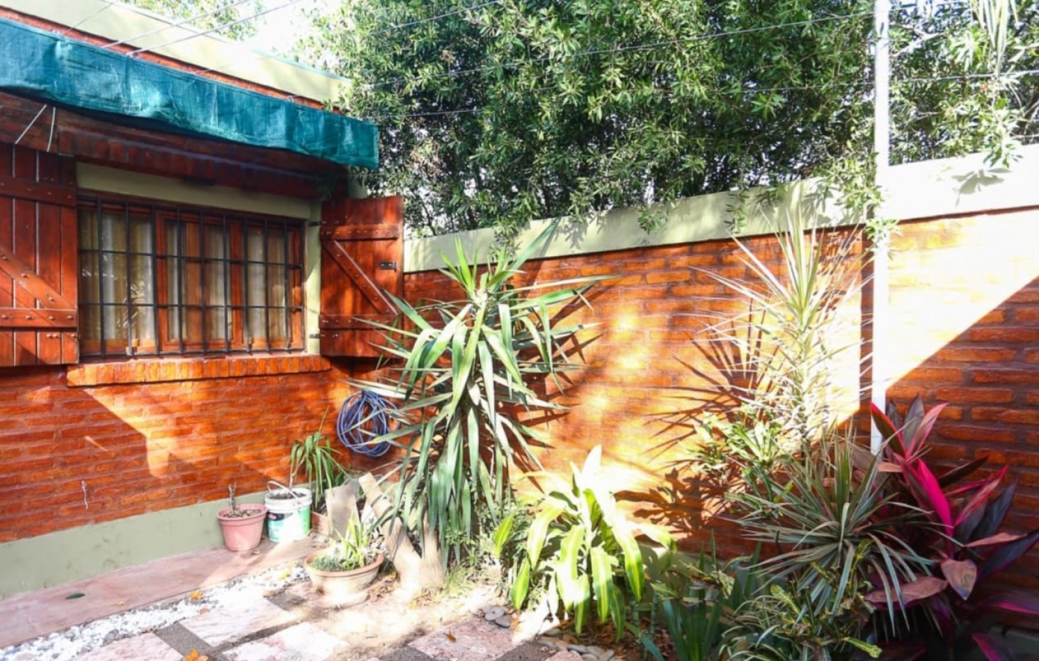CASA QUINTA EN COLASTINE
