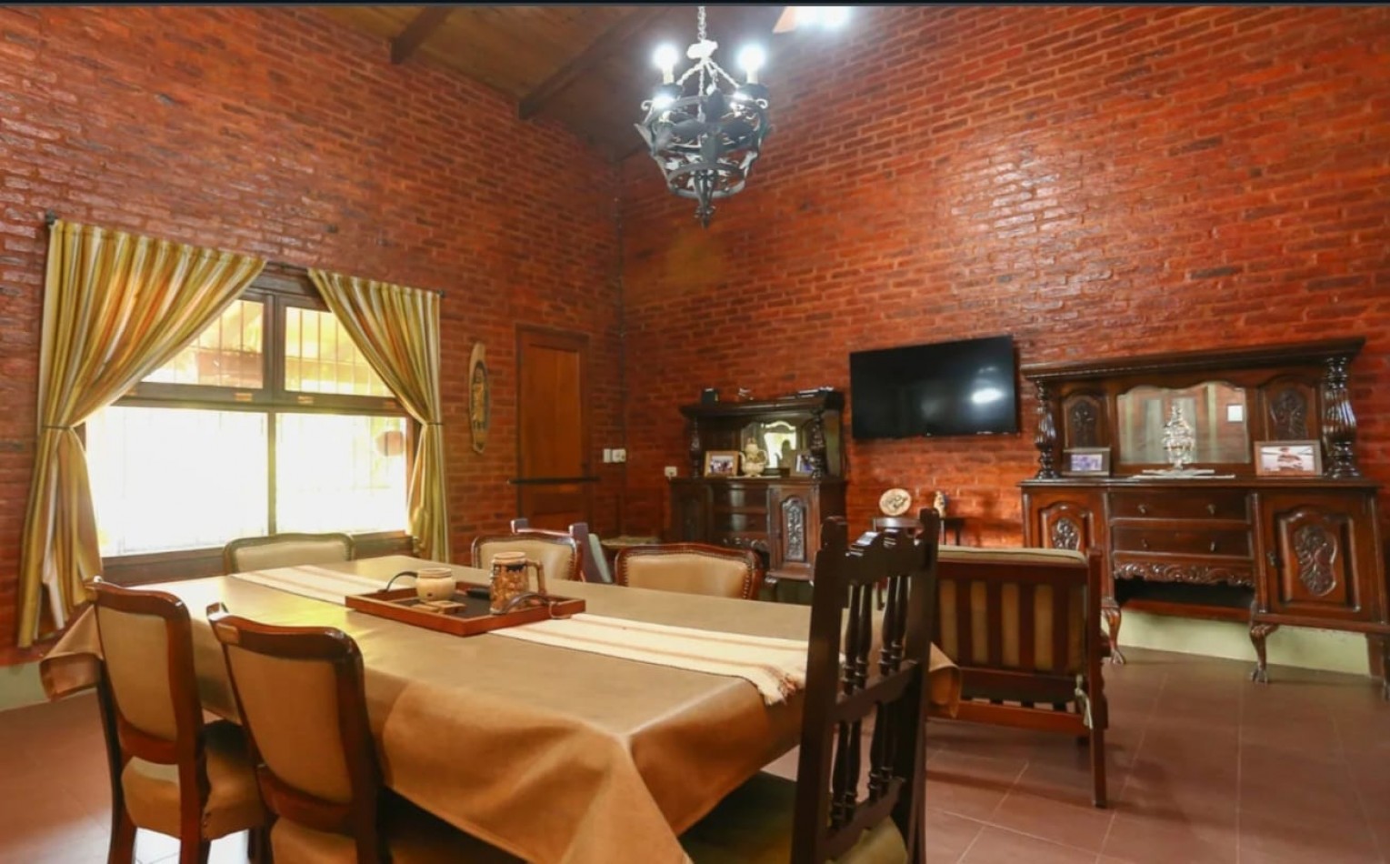 CASA QUINTA EN COLASTINE