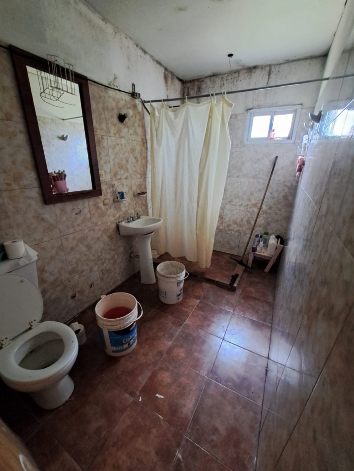 CASA EN CABAÑA LEIVA