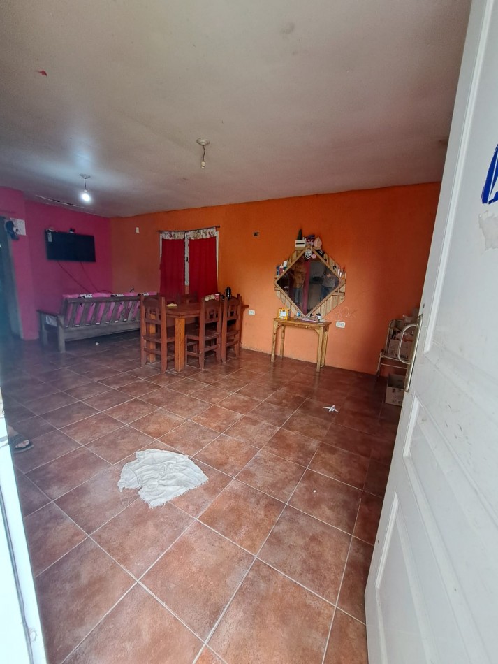 CASA EN CABAÑA LEIVA