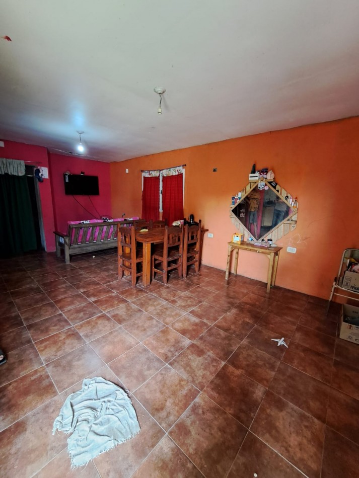 CASA EN CABAÑA LEIVA