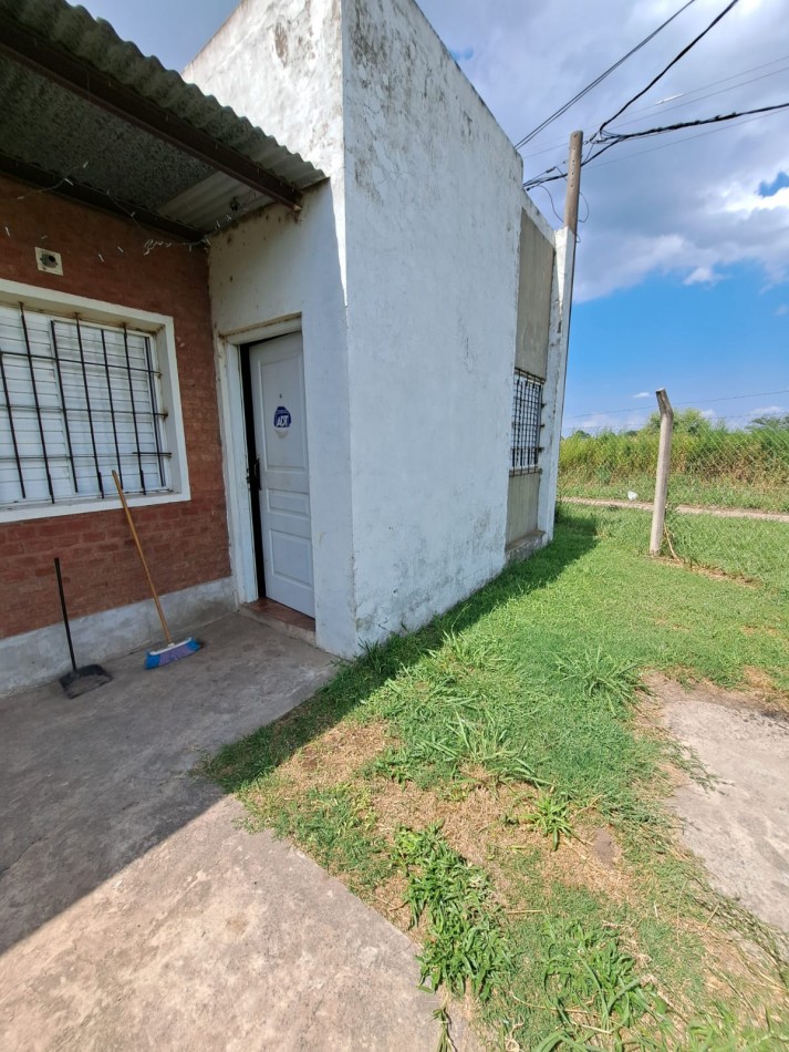 CASA EN CABAÑA LEIVA