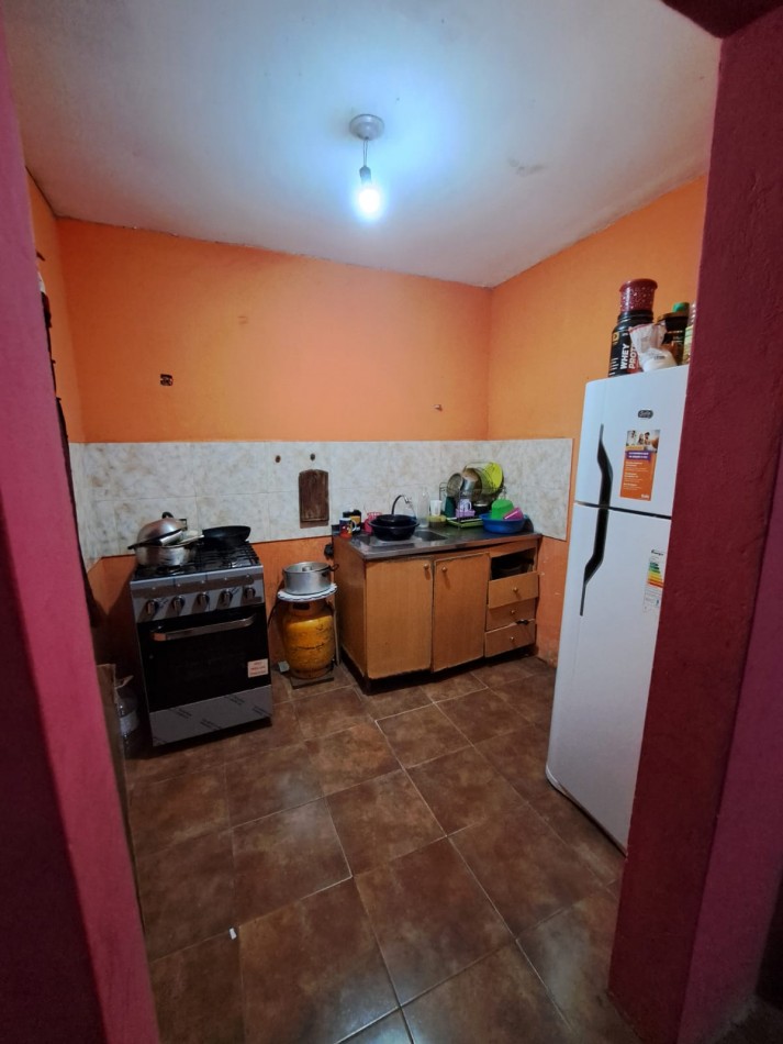 CASA EN CABAÑA LEIVA