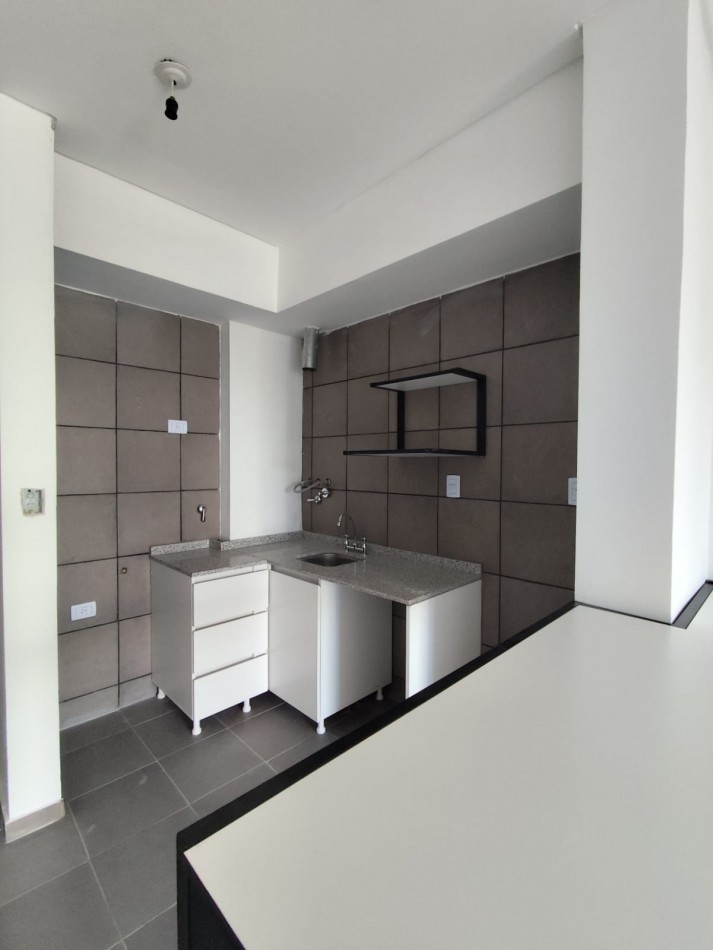 Departamento a metros de BV