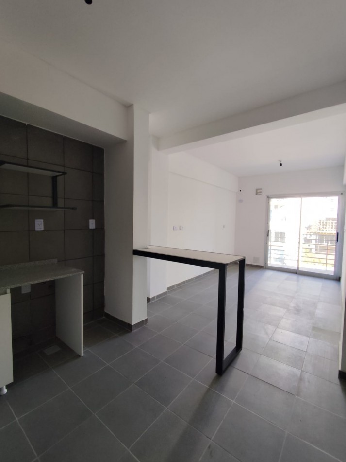 Departamento a metros de BV