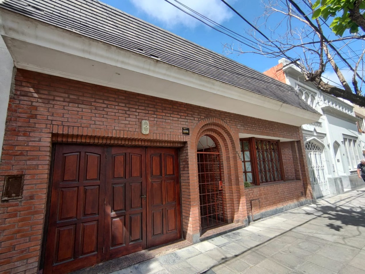 CASA EN CONSTITUYENTES