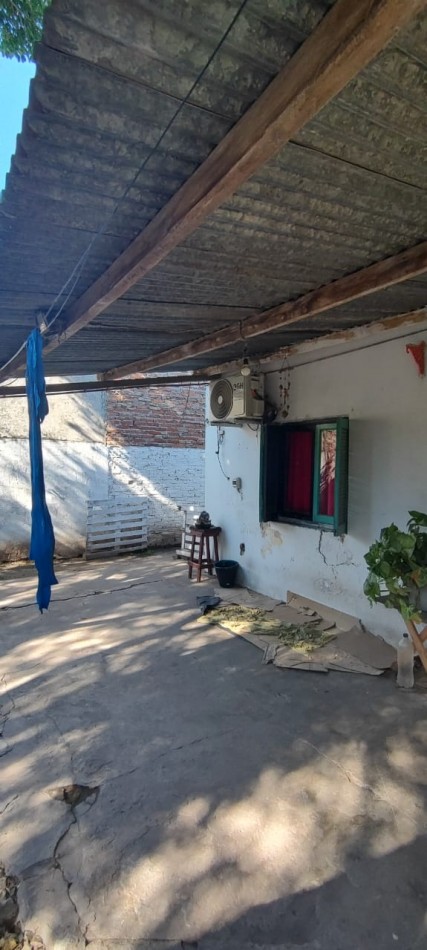 CASA INTERNA A REFACCIONAR A METROS DE ARISTOBULO
