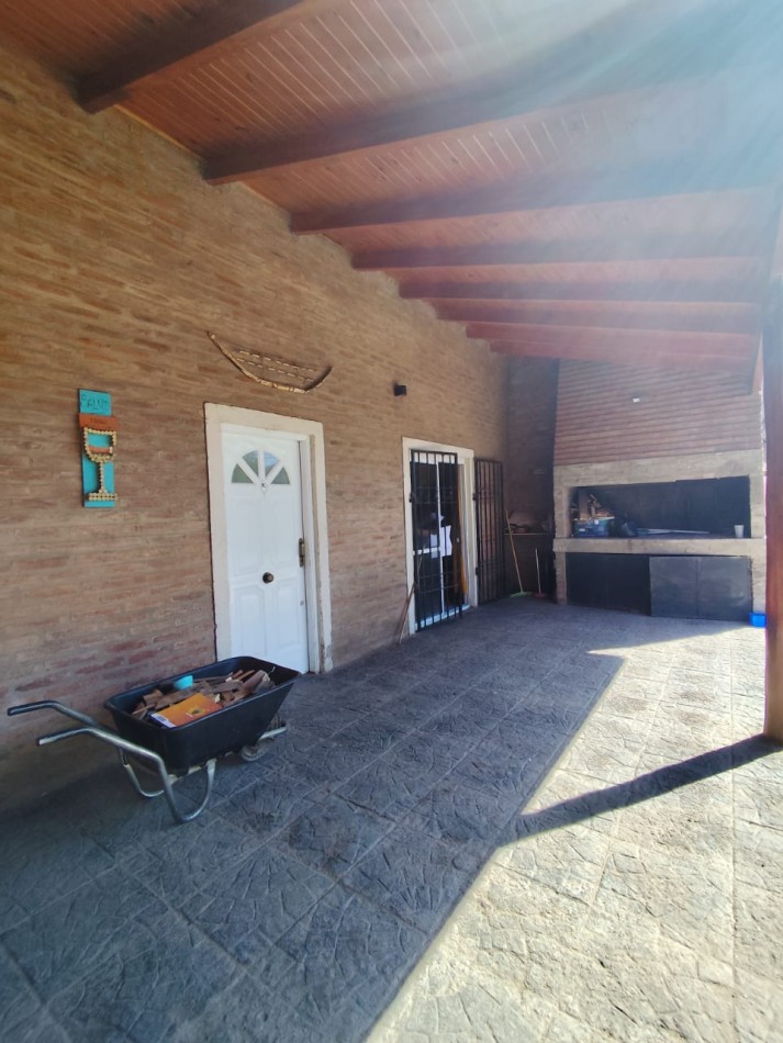 CASA EN BARRIO CAIMA