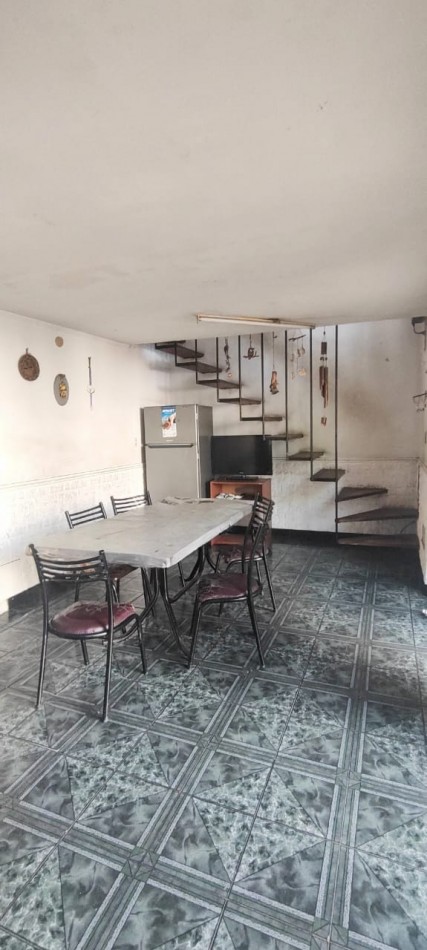 CASA 4 DORMITORIOS EN GUADALUPE OESTE