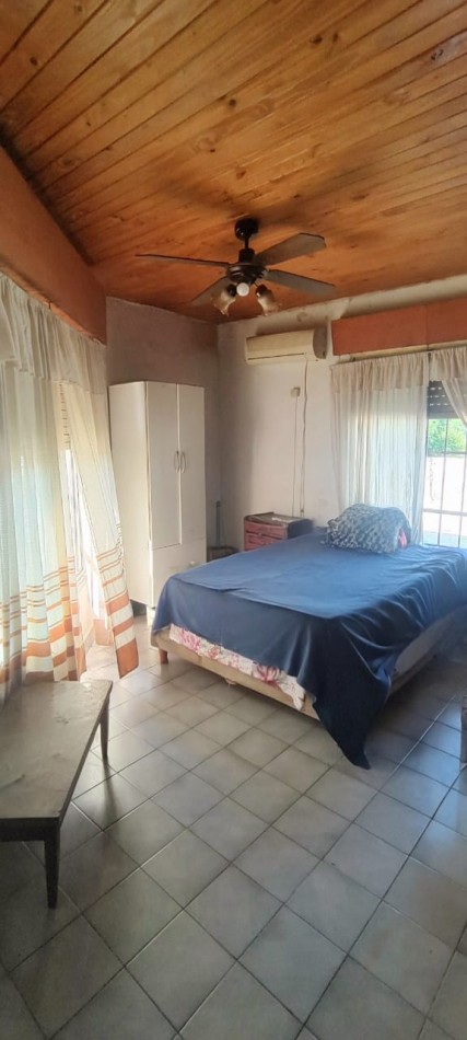 CASA 4 DORMITORIOS EN GUADALUPE OESTE