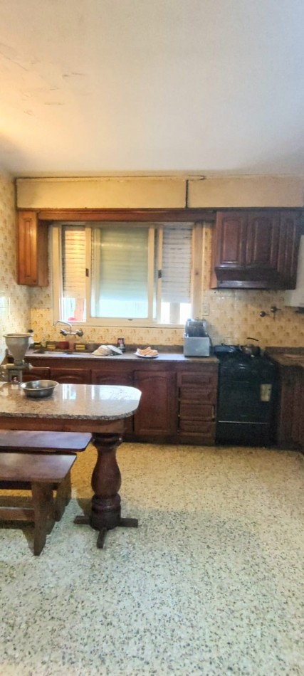 Casa + departamento en Barrio Roma