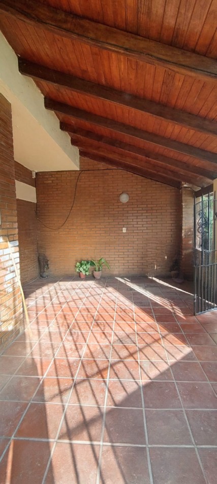 Casa + departamento en Barrio Roma