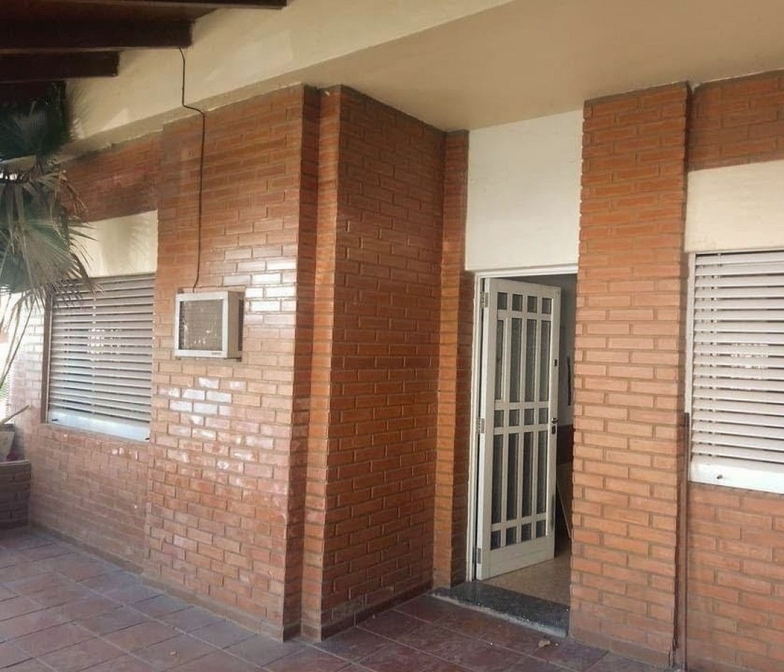 Casa + departamento en Barrio Roma