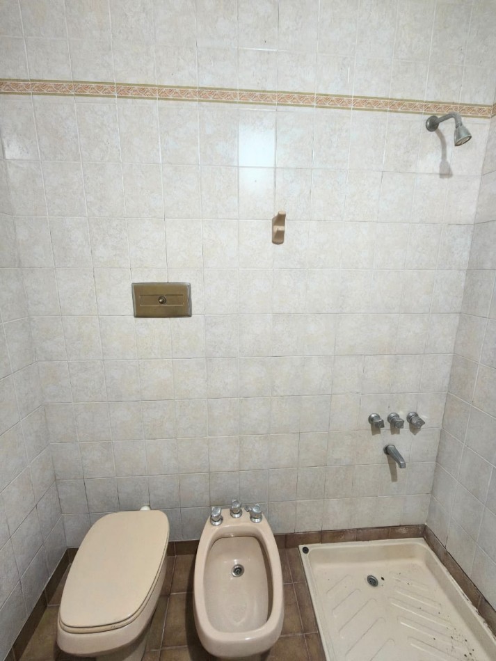 Casa 2 cuadras de general paz